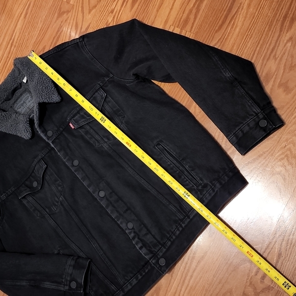 Black Levi's lined jacket xl - Picture 4 of 11